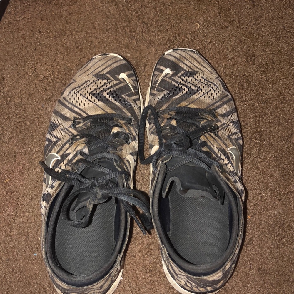 Nike free runs